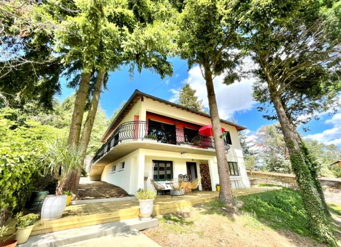 Bed and Breakfast La Madeleine Amplepuis Екстер'єр фото